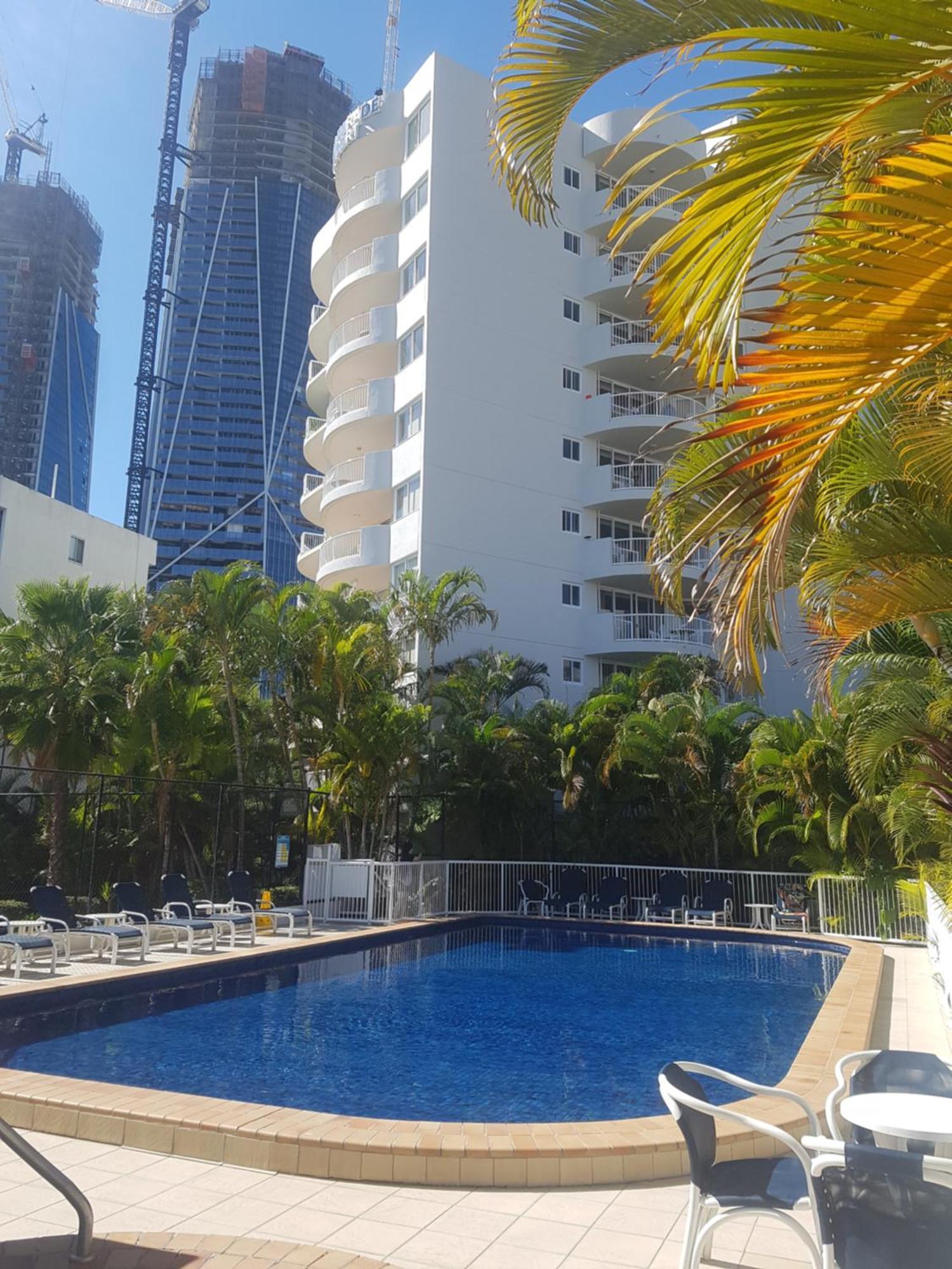 Surfers/Broadbeach Pool View. Free Parking & Wifi Gold Coast Kültér fotó